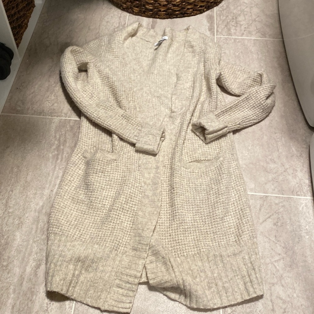 Pocketed cardigan